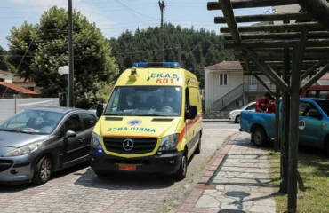 Κόρινθος: Μπαλκόνι κατέρρευσε και πλάκωσε μητέρα δύο παιδιών