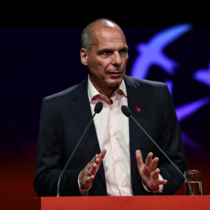 Γ.Βαρουφάκης: «Η Ευρώπη είναι ένοχη για διάπραξη εγκλήματος κατά της λογικής εναντίον της Ρωσίας»