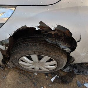 Σκυλί με «ατσαλένια» δόντια κομμάτιασε λαμαρίνες αυτοκινήτου – Δείτε φωτογραφίες