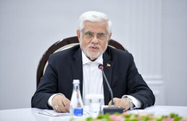 Αντιπρόεδρος Ιράν για Τραμπ: «Θυσιάζει την ευημερία του λαού του για να απειλεί άλλους»