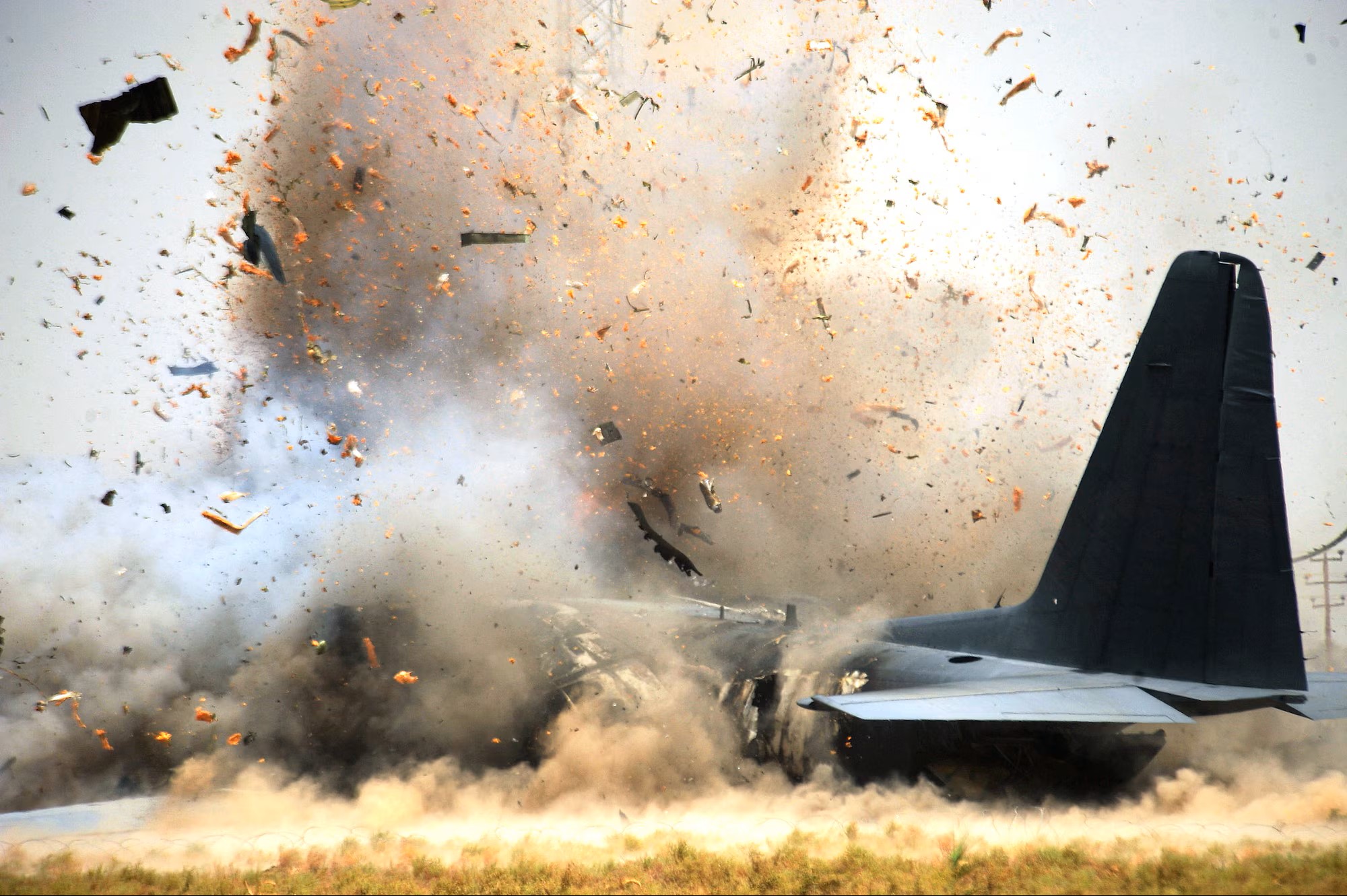 Θρίλερ με την επιχείρηση διάσωσης του Αμερικανού πιλότου: Ανατίναξαν τα C-130 για να μην πέσουν σε ιρανικά χέρια