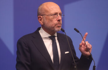 Ο Βαρτζόπουλος δήλωνε δεν θα ψηφίσει τον γάμο των ομοφυλοφίλων αλλά ψήφισε – Ο ΟΠΕΚΕΠΕ τον έβγαλε εκτός κυβέρνησης