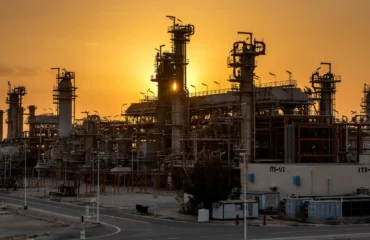 Ντ.Τραμπ: Τώρα απειλεί με καταστροφή των ενεργειακών υποδομών του Ιράν