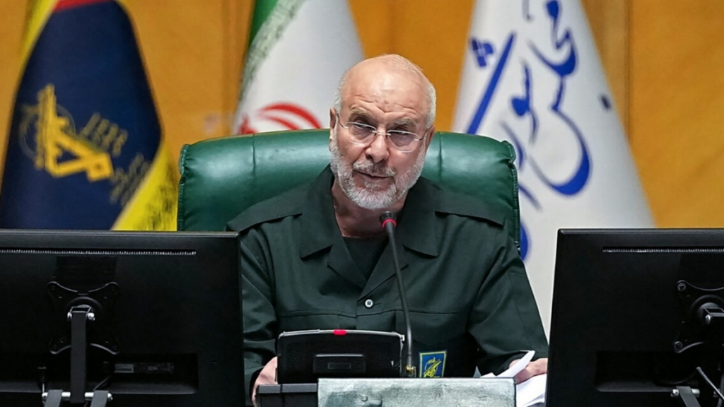 Πρόεδρος ιρανικής Βουλής: «Αν οι ΗΠΑ σημειώσουν άλλες τρεις νίκες σαν κι αυτή θα καταστραφούν ολοκληρωτικά» (φώτο)