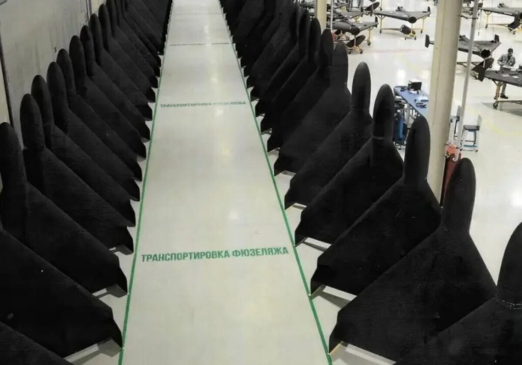 Το Χάρκοβο «γέμισε» με ρωσικά Geran-2: Έκπληκτοι οι πολίτες τα κατέγραφαν με τα κινητά τους – Δείτε βίντεο