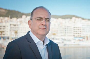 Μακάριος Καζαρίδης: Είχε πάει στο ΙΕΚ Saoutheastern College κι έγινε βουλευτής κι υφυπουργός!