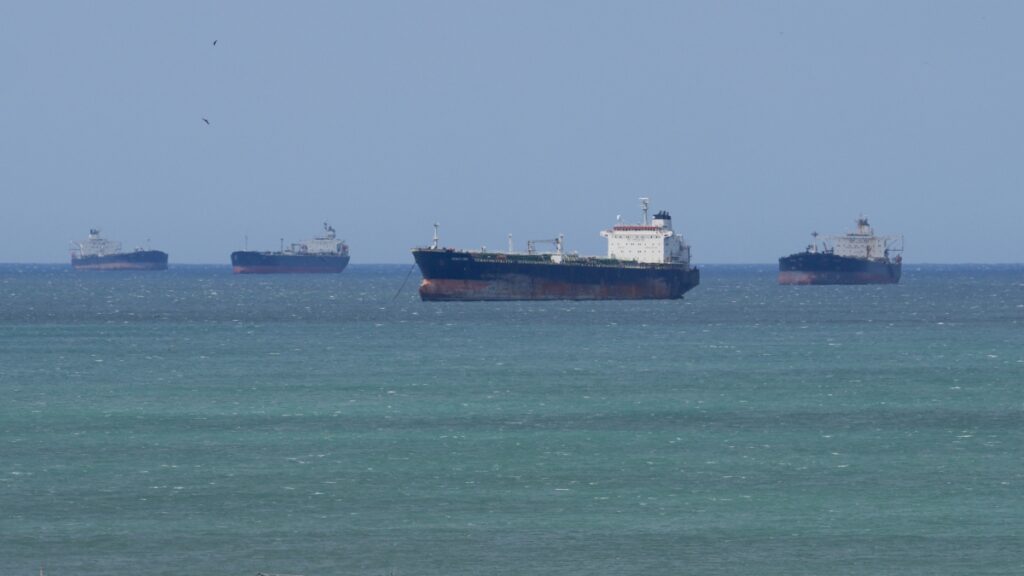 Συνάντηση Ομάν-Ιράν για τα Στενά του Ορμούζ