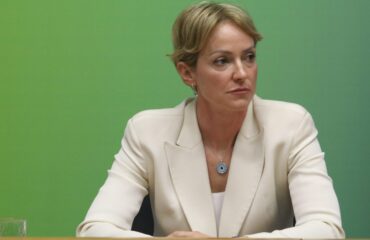 Α.Σδούκου για ΠΑΣΟΚ: «Αν θεωρούν ότι υπάρχει λόγος για εκλογές, ας προχωρήσουν σε πρόταση μομφής»