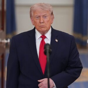 Ν.Τραμπ για Ιράν: «Δεν μπορείς να αφήσεις πυρηνικά όπλα στα χέρια τρελών»!