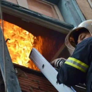 Ηράκλειο: Ξανά στο εδώλιο η ηλικιωμένη που προσπάθησε να κάψει ζωντανούς τον εαυτό της και τον κατάκοιτο σύζυγό της