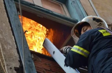 Ηράκλειο: Ξανά στο εδώλιο η ηλικιωμένη που προσπάθησε να κάψει ζωντανούς τον εαυτό της και τον κατάκοιτο σύζυγό της