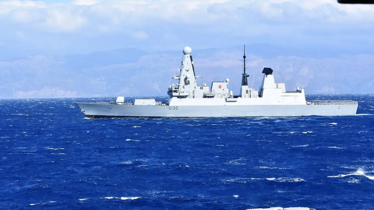 Φρεγάτα «ΈΛΛΗ»: Ξεκίνησε για την Κύπρο – Εφοδιασμένη με το anti-drone σύστημα «ΚΕΝΤΑΥΡΟΣ»