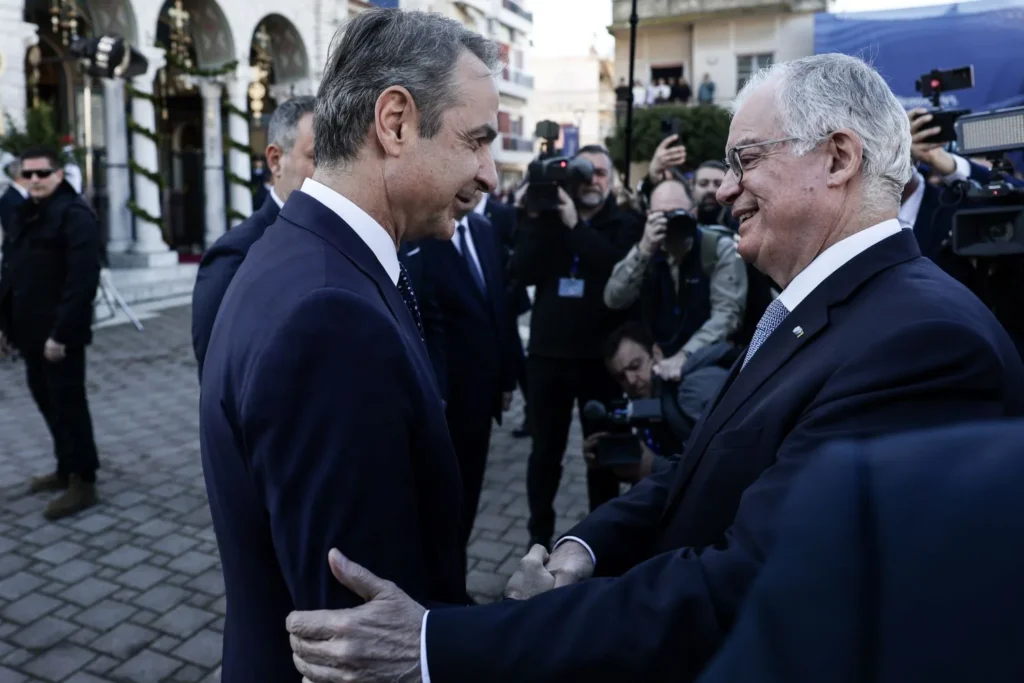 Μεσολόγγι: Αποδοκιμασίες κατά Κ.Μητσοτάκη & Κ.Τασούλα & αυτοί γελούν! – «Είστε αλήτες, κλέφτες & λαμόγια»