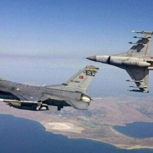 Αιγαίο: Τέσσερις παραβάσεις και δεκαπέντε παραβιάσεις από τουρκικά αεροσκάφη τη Δευτέρα