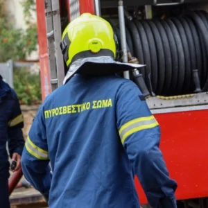 Θεσσαλονίκη: Φωτιά σε διαμέρισμα στον Εύοσμο – Επιχείρησαν 4 οχήματα με 11 πυροσβέστες