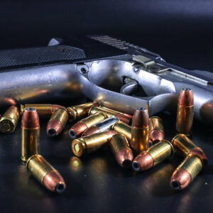 Ηράκλειο Κρήτης: Αθώα η 24χρονη φοιτήτρια και μητέρα για τις σφαίρες που βρέθηκαν στο καρότσι του παιδιού της