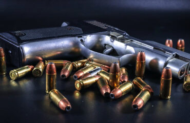 Ηράκλειο Κρήτης: Αθώα η 24χρονη φοιτήτρια και μητέρα για τις σφαίρες που βρέθηκαν στο καρότσι του παιδιού της