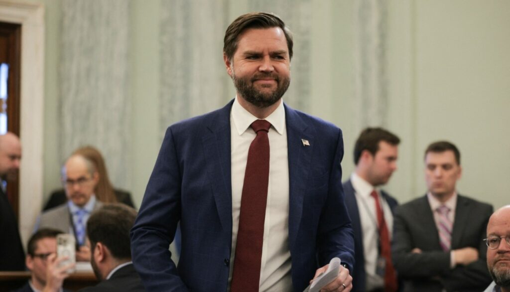 Τζ.Ντ.Βανς: «Η μπάλα είναι στο γήπεδο του Ιράν»