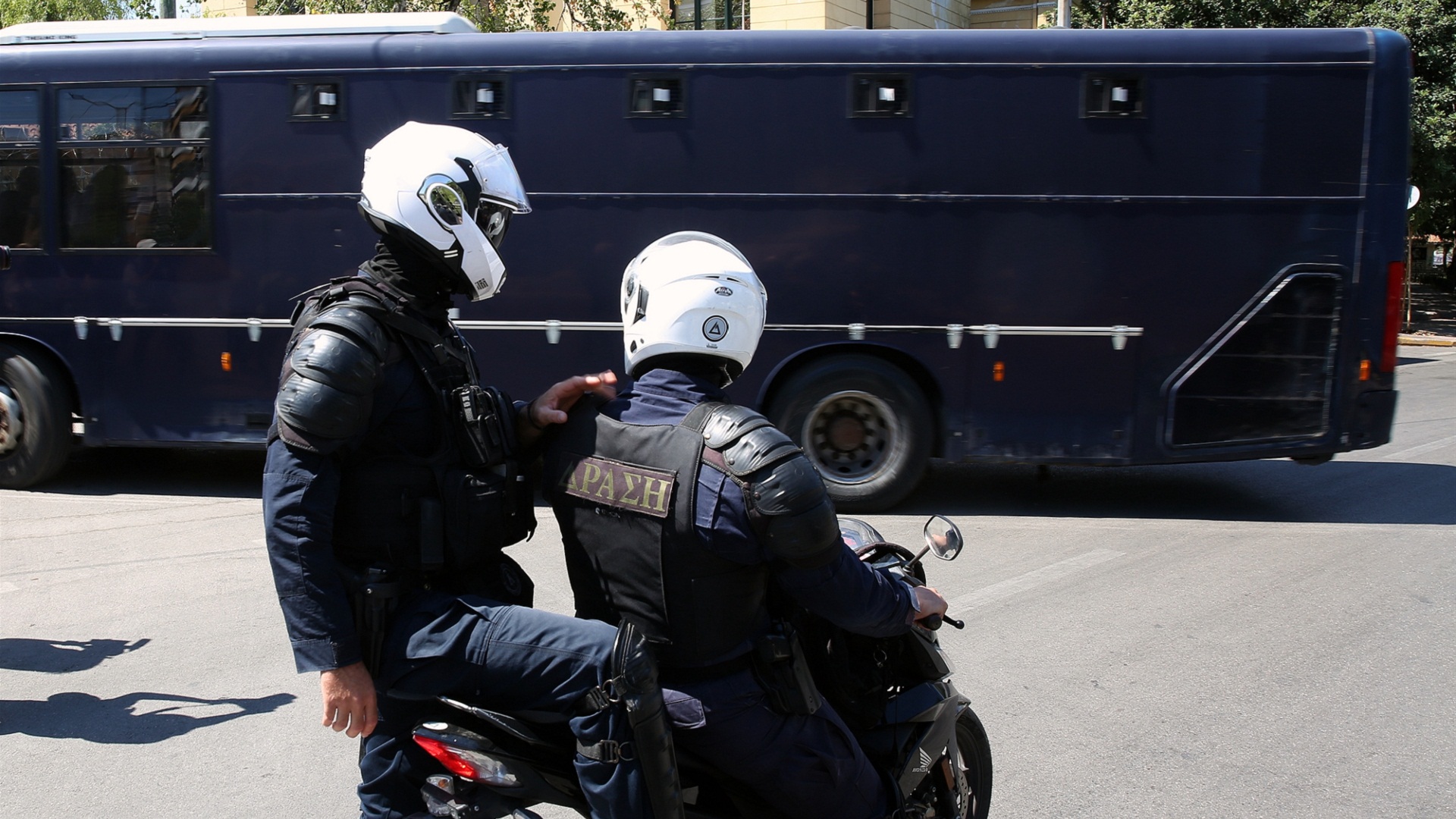 Άγριος καβγάς αστυνομικών στην Ακρόπολη: Η ΕΛΑΣ τους συνέλαβε μετά το μεταξύ τους επεισόδιο