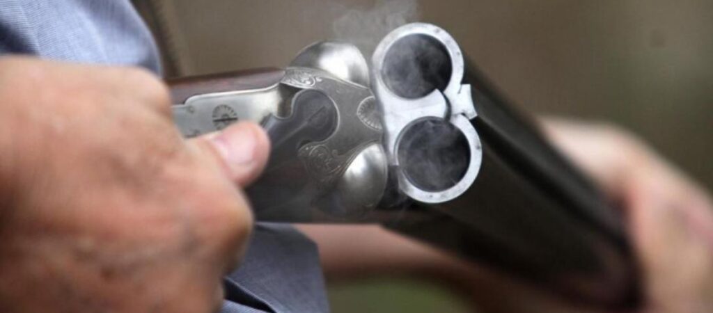 Τρίκαλα: Συνελήφθη 33χρονος που βγήκε στο δρόμο με καραμπίνα και απειλούσε να σκοτώσει τον κουνιάδο του