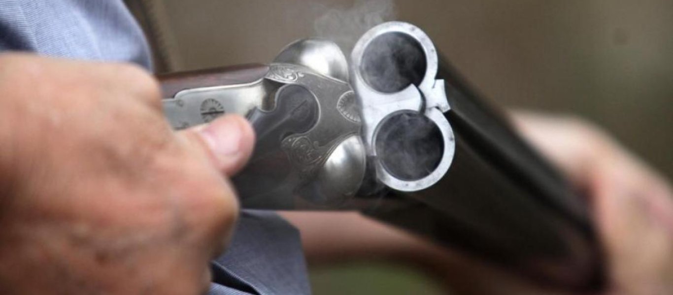 Τρίκαλα: Συνελήφθη 33χρονος που βγήκε στο δρόμο με καραμπίνα και απειλούσε να σκοτώσει τον κουνιάδο του