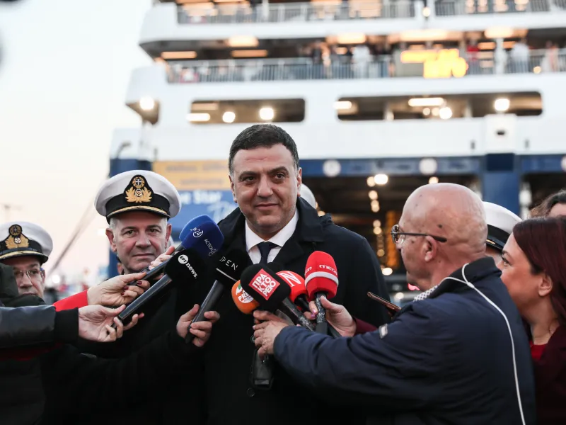 Οι «ευχές» του Β.Κικίλια στους Έλληνες για τις γιορτές – Ευχήθηκε «αγάπη και ΑΝΕΧΕΙΑ στο διπλανό μας»!