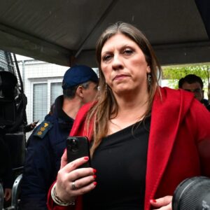 Τρολάρουν στα social την Ζ.Κωνσταντοπούλου για το Πάσχα – «Σε ποιον ετοιμάζει εκταφή;»