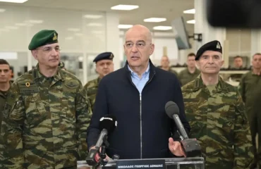 Ο Νίκος Δένδιας υπέγραψε συμφωνία με την Ευρωπαϊκή Τράπεζα Επενδύσεων για την αναβάθμιση 40 στρατοπέδων