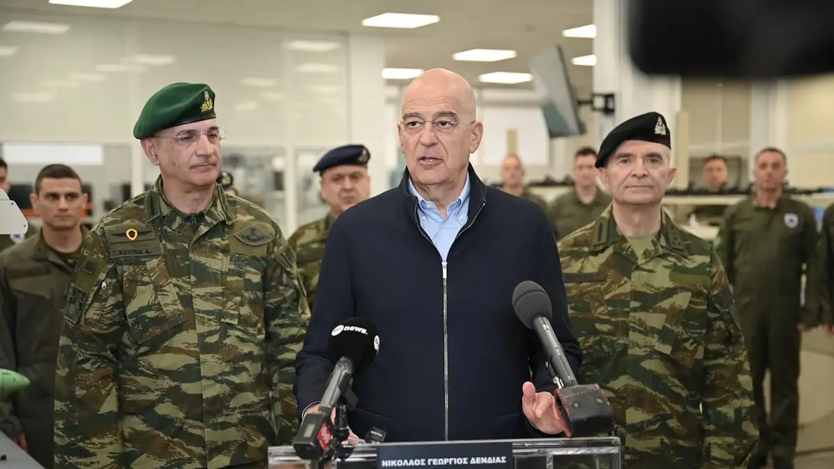 Ο Νίκος Δένδιας υπέγραψε συμφωνία με την Ευρωπαϊκή Τράπεζα Επενδύσεων για την αναβάθμιση 40 στρατοπέδων