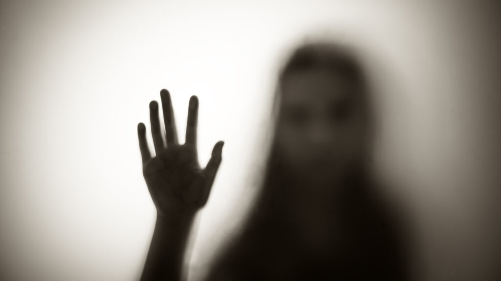 Κρήτη: 63χρονη δέχθηκε άγρια επίθεση από τον αδερφό της επειδή δεν του έδινε χρήματα