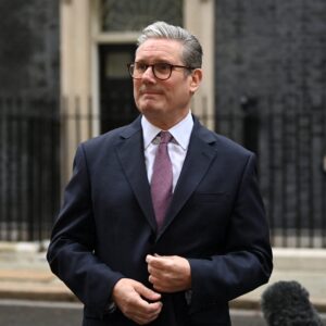 «Αγρίεψε» ο Στάρμερ: «Ο πόλεμος στον Κόλπο επιτάσσει μια άλλη Βρετανία – Θα ενισχύσουμε την άμυνά μας»