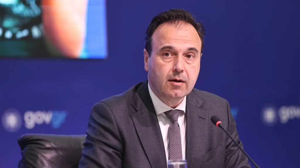 Δ.Παπαστεργίου για social media: Υψηλές κυρώσεις σε όσες πλατφόρμες δεν τηρήσουν τη ρύθμιση των κάτω των 15 ετών