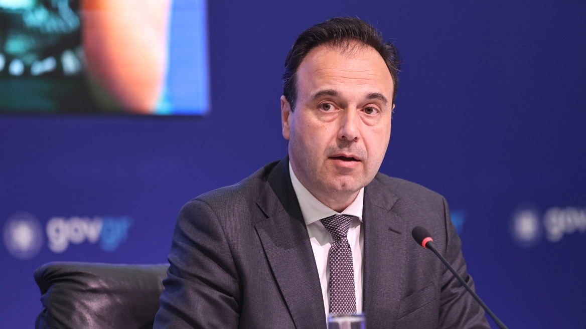 Δ.Παπαστεργίου για social media: Υψηλές κυρώσεις σε όσες πλατφόρμες δεν τηρήσουν τη ρύθμιση των κάτω των 15 ετών