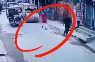 Σοκαριστικό βίντεο από την Ινδία: Οδοστρωτήρας περνάει πάνω από πεζό