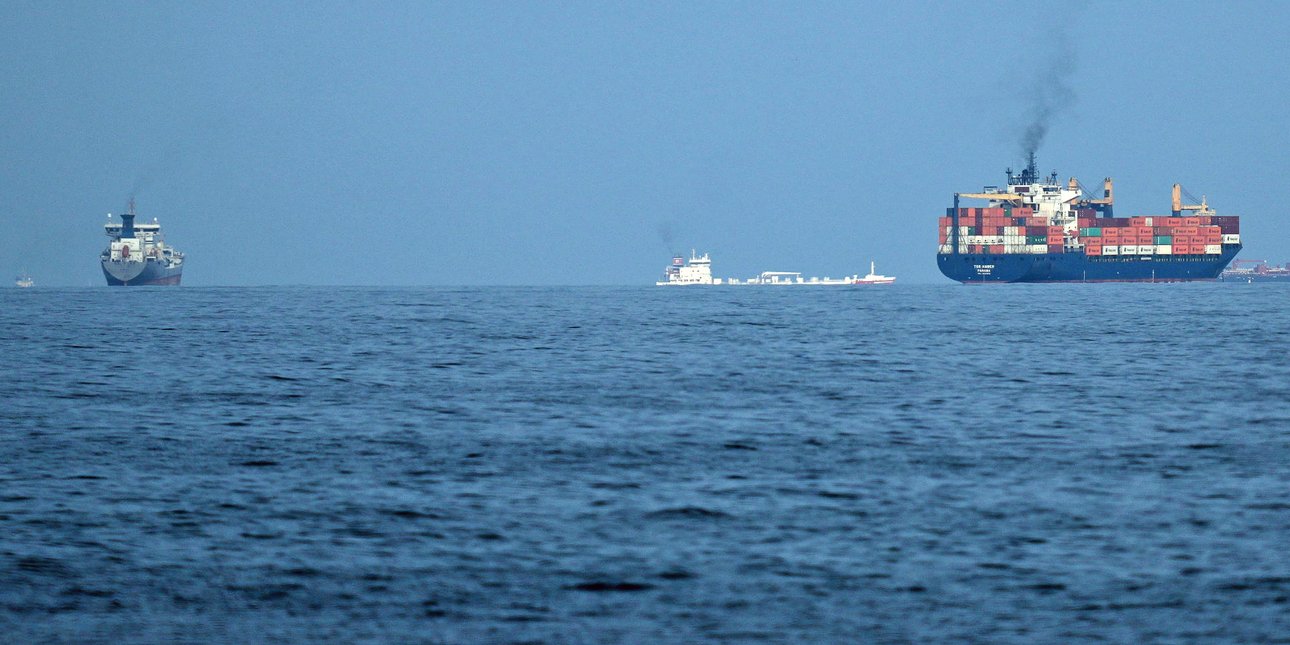 Ιράν: Πρόταση να καταβάλλονται τα τέλη διέλευσης από τα Στενά του Ορμούζ στο εθνικό του νόμισμα