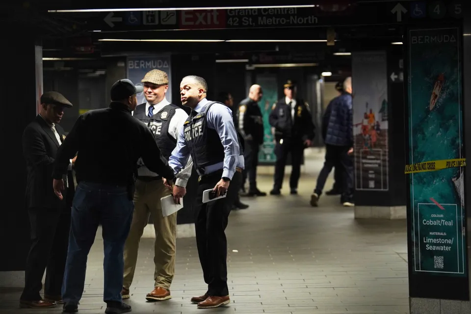 ΗΠΑ: Επίθεση με μαχαίρι στο μετρό της Νέας Υόρκης – Τρεις τραυματίες