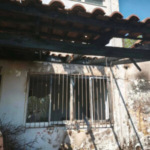 Επική γκάφα στα Χανιά: Αντί για τον Ιούδα… παραλίγο να κάψουν όλο το Γυμνάσιο Νέας Κυδωνίας! (φωτογραφίες)