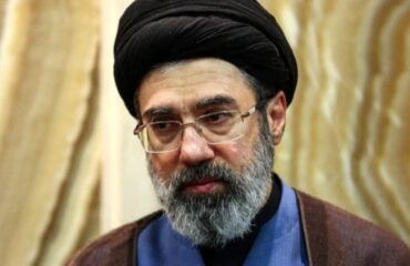 Μοτζτάμπα Χαμενεΐ: Βαριά τραυματισμένος ο ανώτατος ηγέτης του Ιράν – «Μυστήριο» με την ανάρρωσή του