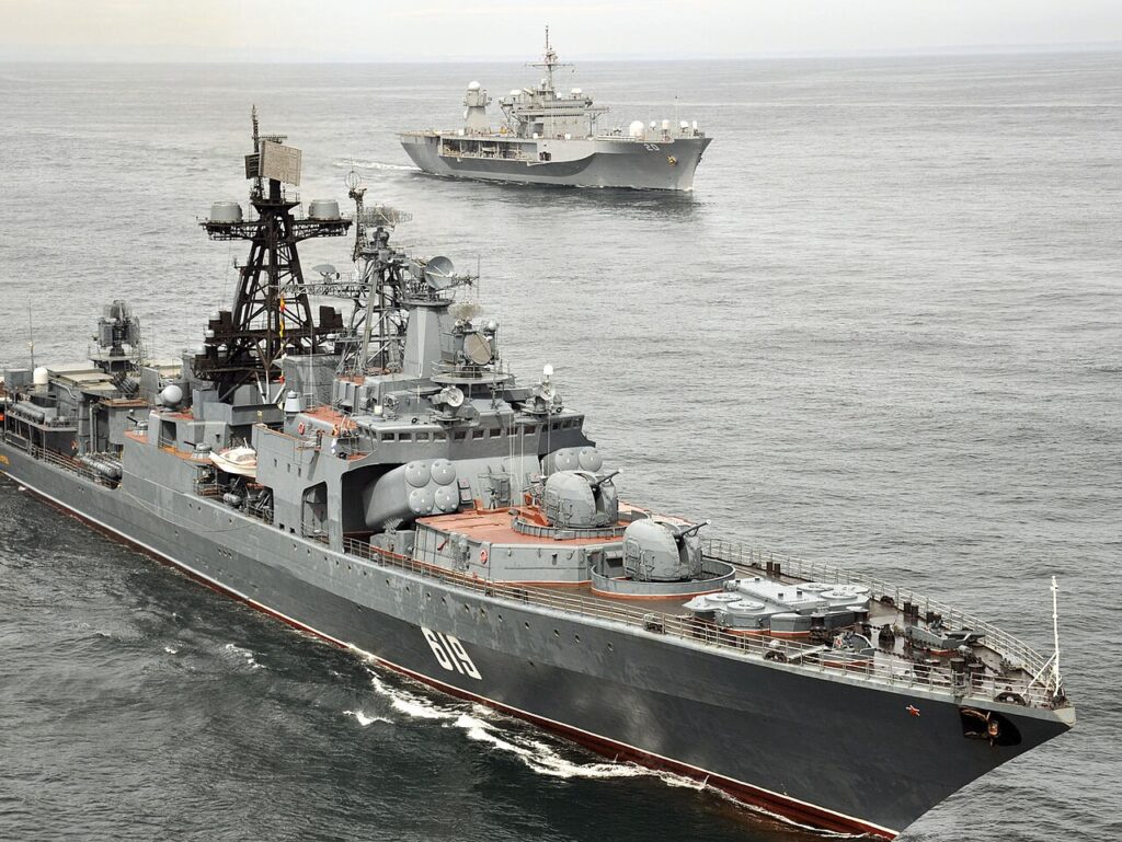 Το ρωσικό αντιτορπιλικό «Severomorsk» εθεάθη κοντά τις ακτές της Δανίας και της Γερμανίας (βίντεο)