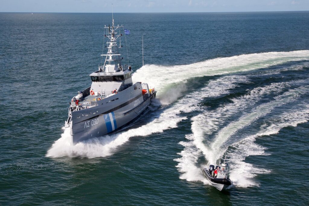 Αποτροπή Τούρκου αλιέα από το ελληνικό Λιμενικό στη Ζουράφα – Δείτε βίντεο