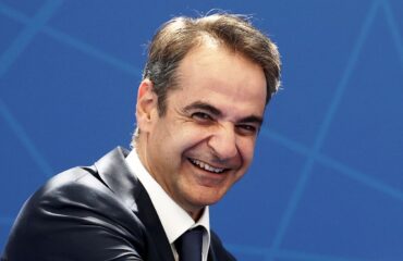 Πανηγυρίζει ο Έλληνας πρωθυπουργός Κ.Μητσοτάκης για την ήττα του Βίκτορ  Όρμπαν: «Μεγάλη βραδιά»