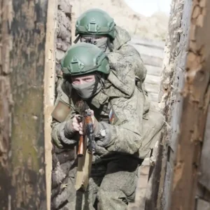 Παρά την εκεχειρία οι Ουκρανοί δημοσιοποίησαν βίντεο με την εξόντωση Ρώσου στρατιώτη (σκληρές εικόνες)