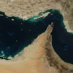 Οι Φρουροί της Επανάστασης απειλούν: «Θανάσιμη παγίδα θα γίνουν τα Στενά για όποιον κάνει τη λάθος κίνηση»