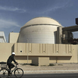 Ρωσία: Απομακρύνει σχεδόν όλο της το προσωπικό από τον πυρηνικό σταθμό του Μπουσέρ