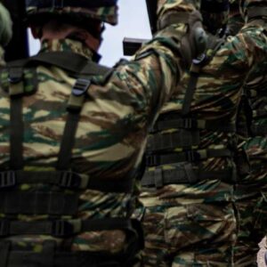 Μερίδες πείνας στους Έλληνες στρατιώτες ανήμερα του Πάσχα όταν οι ολιγάρχες «μασάνε» δισεκατομμύρια (φωτο)