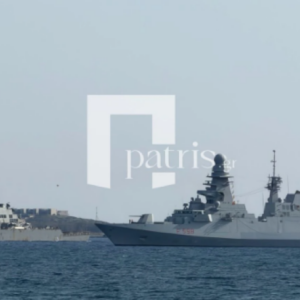 Χανιά: «Παρέλαση» πολεμικών πλοίων στη Σούδα – Έκπληκτοι έμειναν ντόπιοι και τουρίστες (φωτο)