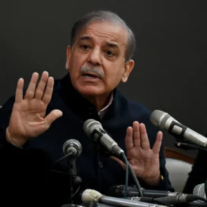 Σεχμπάζ Σαρίφ: Η αντίδραση του Πακιστανού προέδρου στην απόφαση των ΗΠΑ για αποκλεισμό των Στενών του Ορμούζ