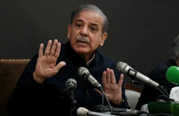 Σεχμπάζ Σαρίφ: Η αντίδραση του Πακιστανού προέδρου στην απόφαση των ΗΠΑ για αποκλεισμό των Στενών του Ορμούζ