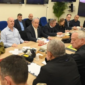 Reuters: Γιατί τα κτυπήματα κατά του Ιράν δεν έχουν φέρει τα αποτελέσματα που θα ήθελε ο Νετανιάχου