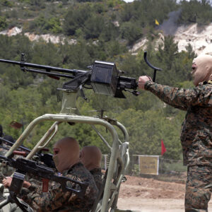 Πώς η Χεζμπολάχ αντέχει στον πόλεμο με το Ισραήλ: Ακολουθεί νέες τακτικές μετά τα παθήματα του 2024